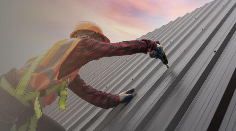 Professional gutter cleaning in Elkhorn, WI